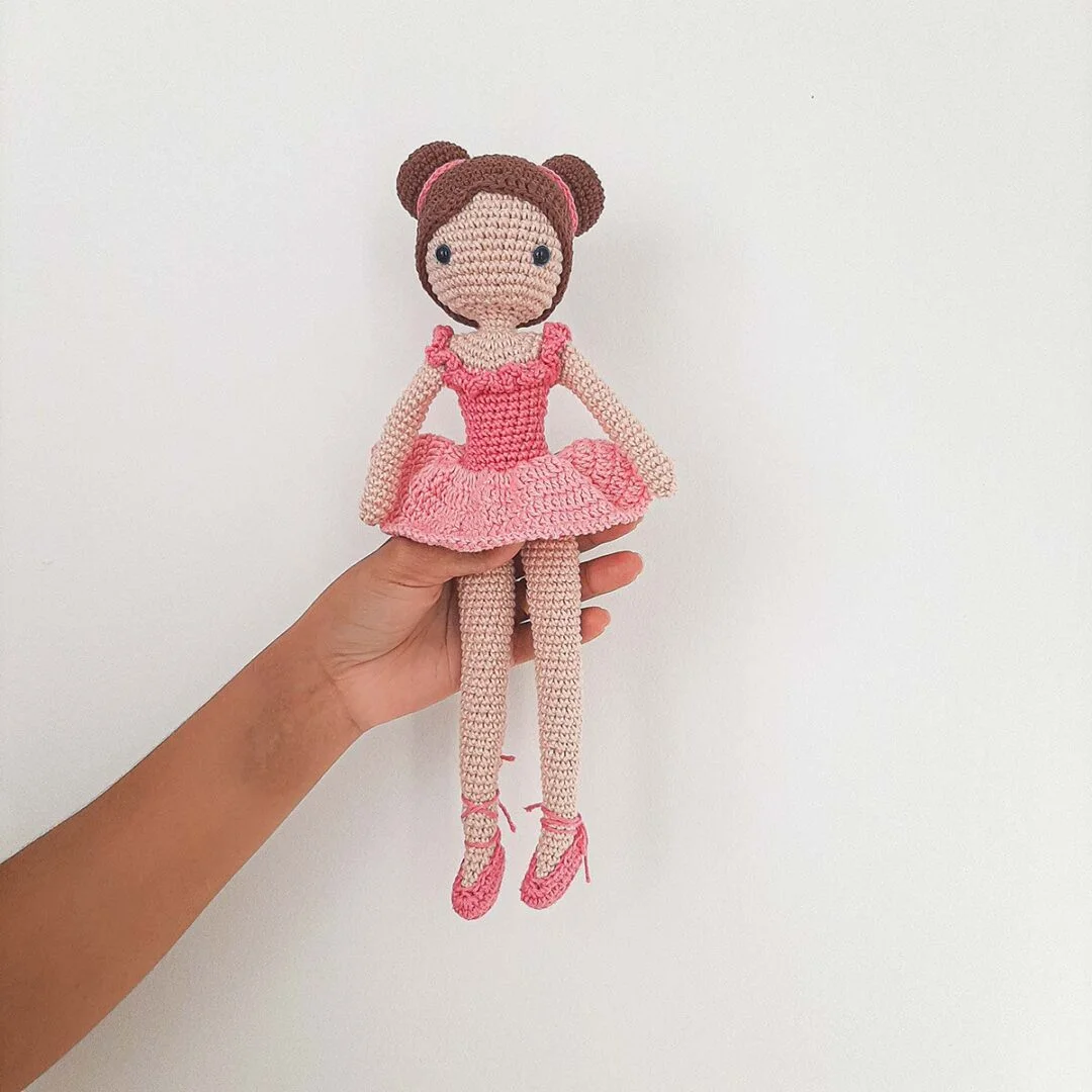 Boneca Bailarina Alana de Crochê - Amigurumi - Imagem 2