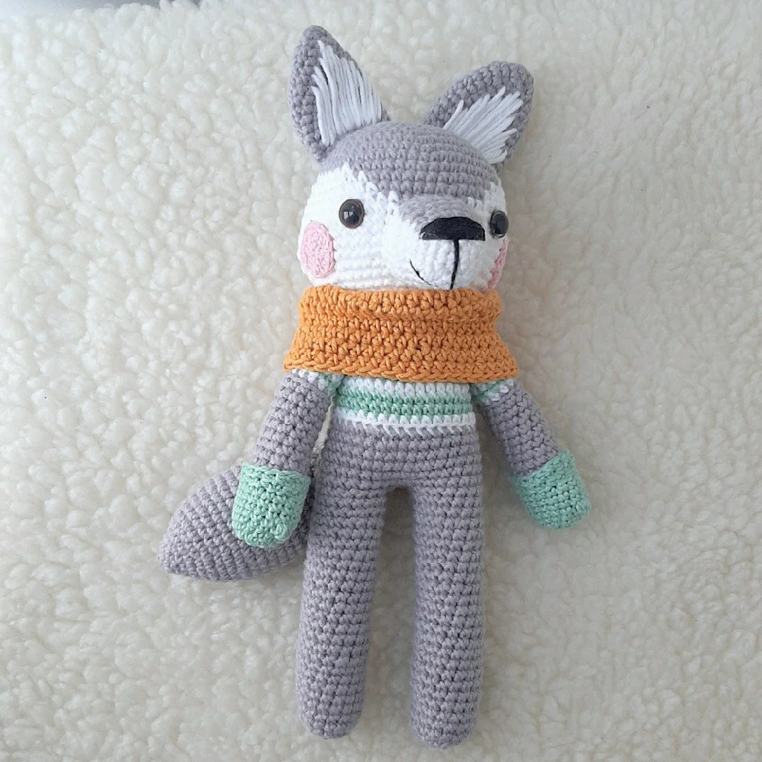 Boneco Lobo Harry de Crochê - Amigurumi